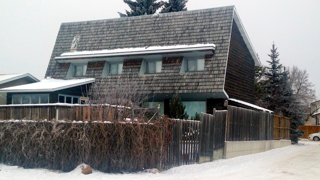 The Saskatchewan Conservation House is a 1,974-square-foot build designed in 1977 by a team of engineers, architects and building experts, including new Order of Canada recipient Harold Orr of Saskatoon.