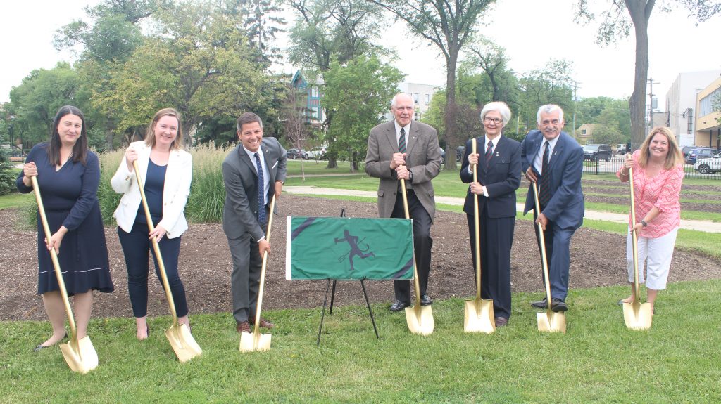 Several dignitaries prepare to break ground at a ceremony held July 3 to mark the start of renovations and the expansion of the Royal Winnipeg Rifles memorial in Vimy Ridge Memorial Park. From left, Pamela Shaw of Veterans Affairs Canada, Winnipeg Foundation director of community grants Megan Tate, Winnipeg Mayor Brian Bowman, Royal Winnipeg Riles Foundation president Ray Crabbe, Royal Winnipeg Rifles honorary Lt.-Col. Albert El Tassi and Winnipeg city councillor Cindy Gilroy.