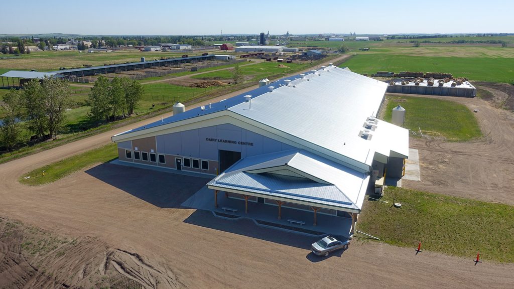 Precast Concrete Barn Has All The Bells And Whistles For 280